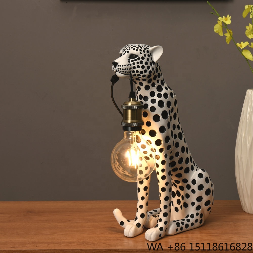 Resin Art Lamp - Modern Art Animal Leopard Resin Sculpture